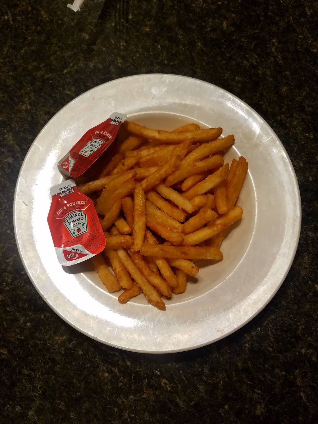 Pizza Hut | restaurant | 6323 Sykesville Rd, Eldersburg, MD 21784, USA | 4107950404 OR +1 410-795-0404