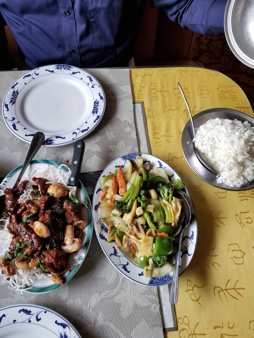 Bamboo House Restaurant | restaurant | 320 N Midway Dr, Escondido, CA 92027, USA | 7604809550 OR +1 760-480-9550