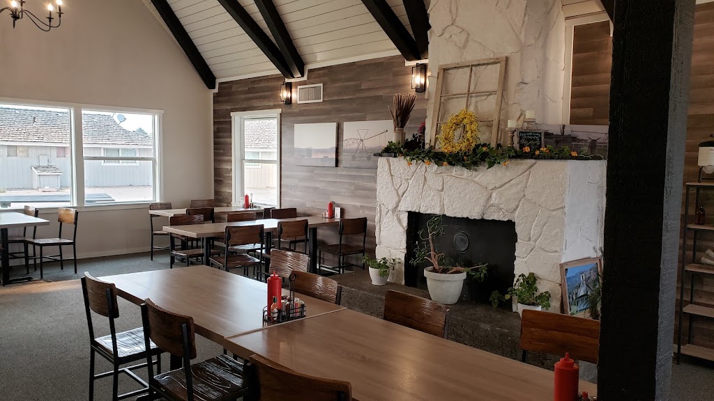 Lakeside Restaurant, Motel & RV Park | restaurant | 87275 County Hwy 9-28, Christmas Valley, OR 97641, USA | 5415762309 OR +1 541-576-2309