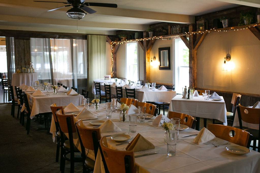 Clifford Lake Inn | restaurant | 561 Clifford Lake Dr NW, Stanton, MI 48888, USA | 9898315151 OR +1 989-831-5151