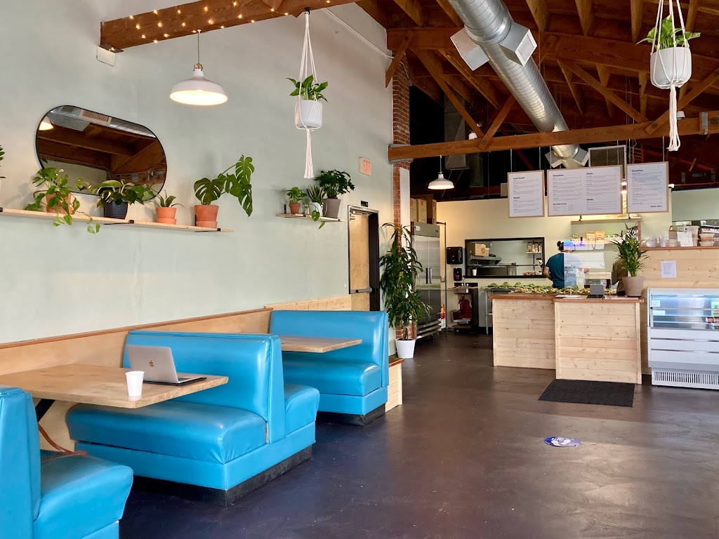 Eatin Alive | restaurant | 8237 N Denver Ave, Portland, OR 97217, USA | 5034776919 OR +1 503-477-6919