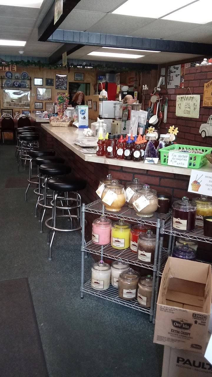 Country Cafe & Video | restaurant | 2082 PA-130, Pleasant Unity, PA 15676, USA | 7244238039 OR +1 724-423-8039