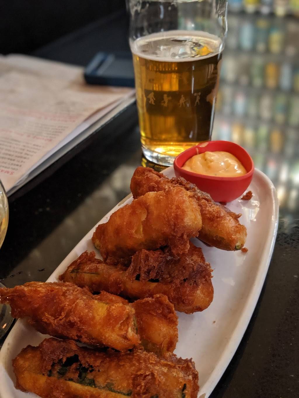 Great Divide Brewing Company | restaurant | Denver International Airport C, Gates, Denver, CO 80249, USA | 8776727467 OR +1 877-672-7467