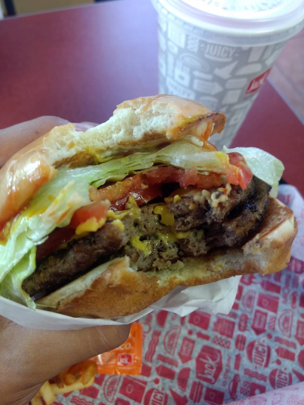 Jack in the Box | restaurant | 16860 Vanowen St, Van Nuys, CA 91406, USA | 8187791350 OR +1 818-779-1350