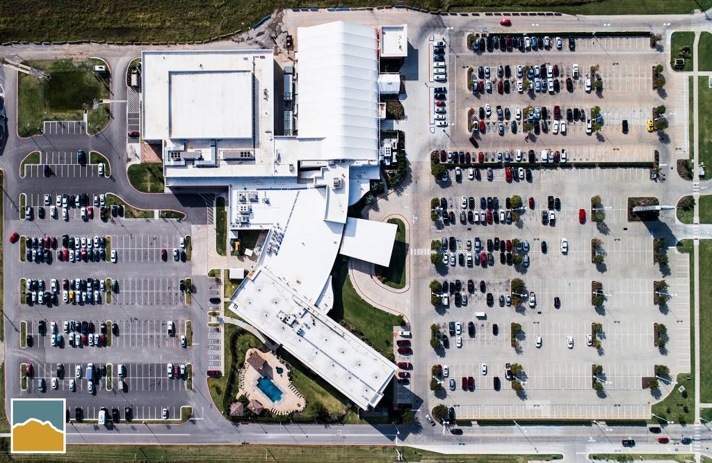 Apache Casino Hotel | restaurant | 2315 E Gore Blvd, Lawton, OK 73501, USA | 5802485905 OR +1 580-248-5905