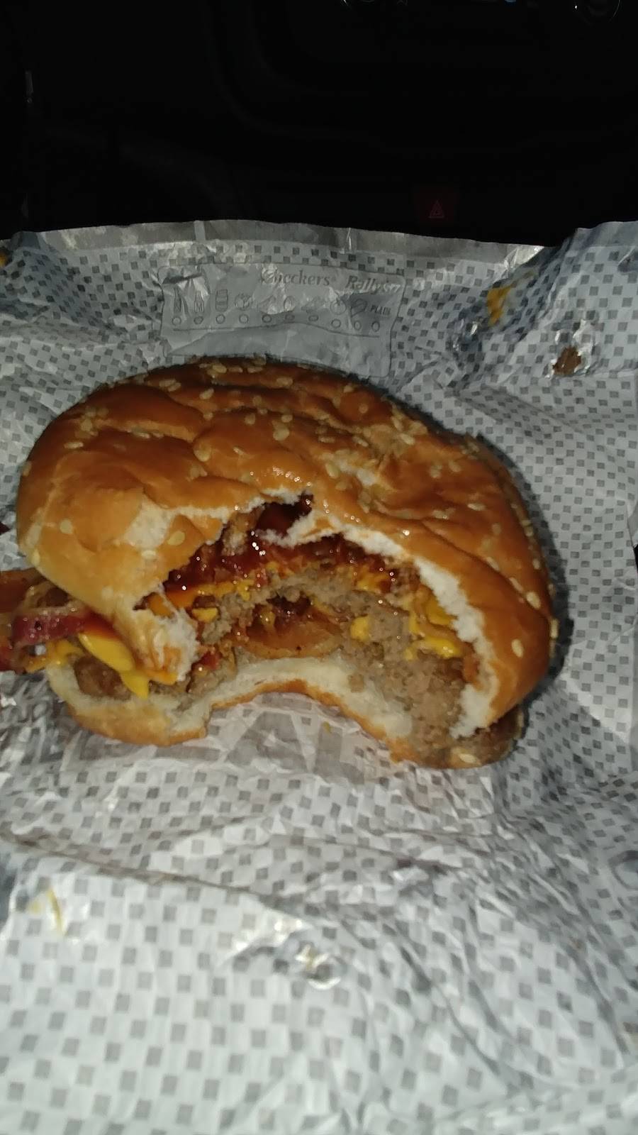 Checkers | restaurant | 24791 Southfield Rd, Southfield, MI 48075, USA | 2482816614 OR +1 248-281-6614