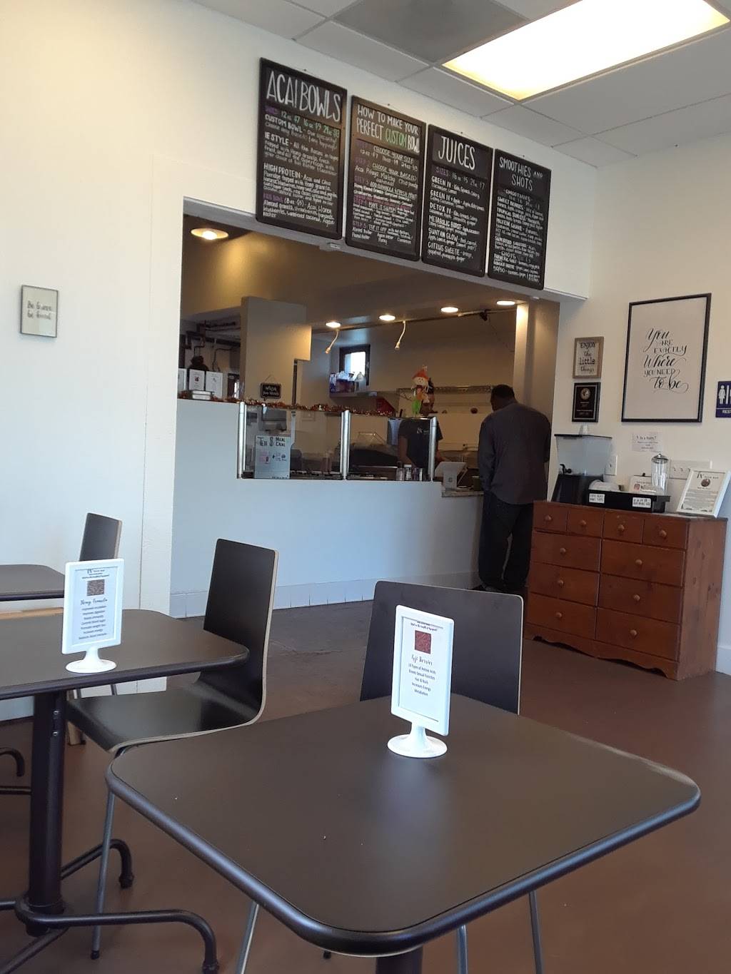 IV Juice Bar | restaurant | 8057 Vineyard Ave, Rancho Cucamonga, CA 91730, USA | 9094814855 OR +1 909-481-4855