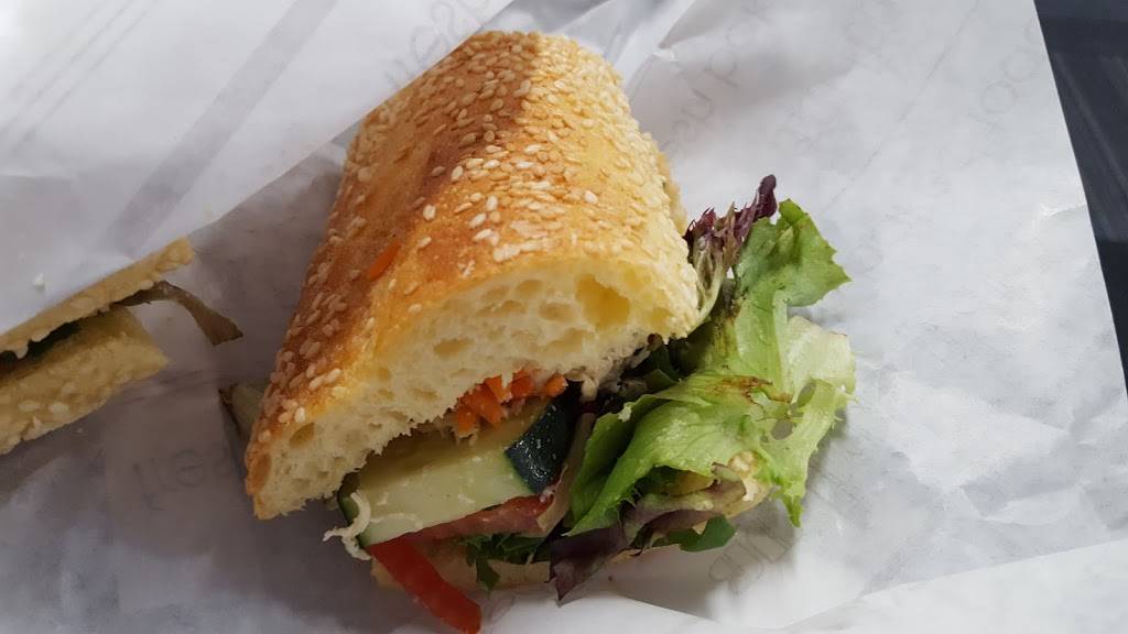 Au Bon Pain | restaurant | 1 Saarinen Circle, Sterling, VA 20166, USA | 7039960160 OR +1 703-996-0160