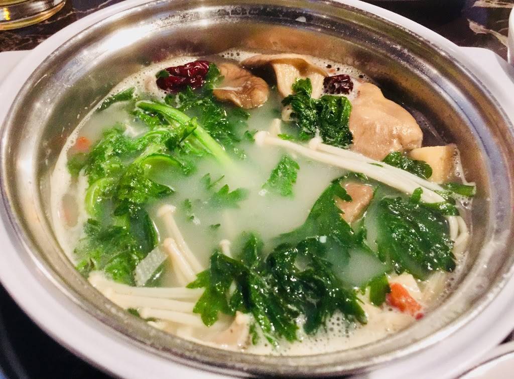 Royal Pot | restaurant | 4750 Hagadorn Rd, East Lansing, MI 48823, USA | 5174832780 OR +1 517-483-2780