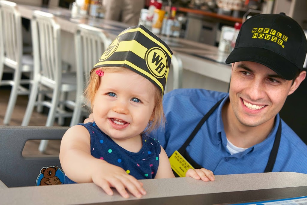 Waffle house | meal takeaway | 650 Schillinger Rd N, Mobile, AL 36608, USA | 2513276624 OR +1 251-327-6624