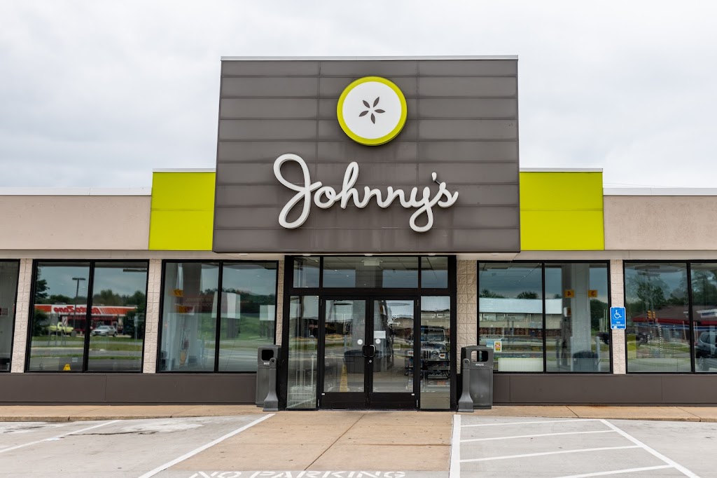 Johnnys Markets | meal takeaway | 1223 W Michigan Ave, Three Rivers, MI 49093, USA | 2692738090 OR +1 269-273-8090