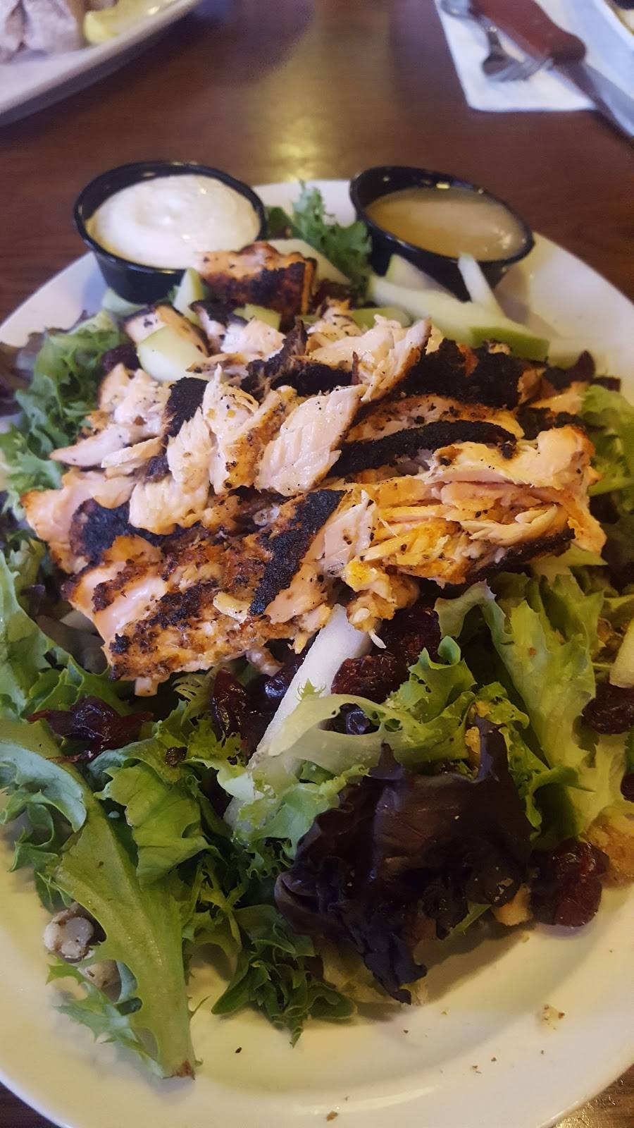 Mountain Town Station Restaurant & Brew Pub | restaurant | 506 W Broadway St, Mt Pleasant, MI 48858, USA | 9897752337 OR +1 989-775-2337