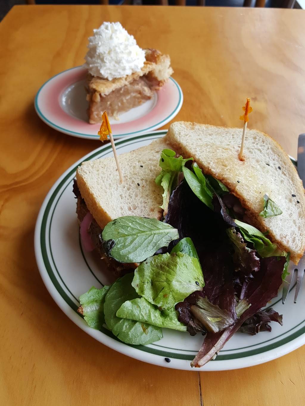 Dough Mama | restaurant | 3335 N High St, Columbus, OH 43202, USA | 6142683662 OR +1 614-268-3662