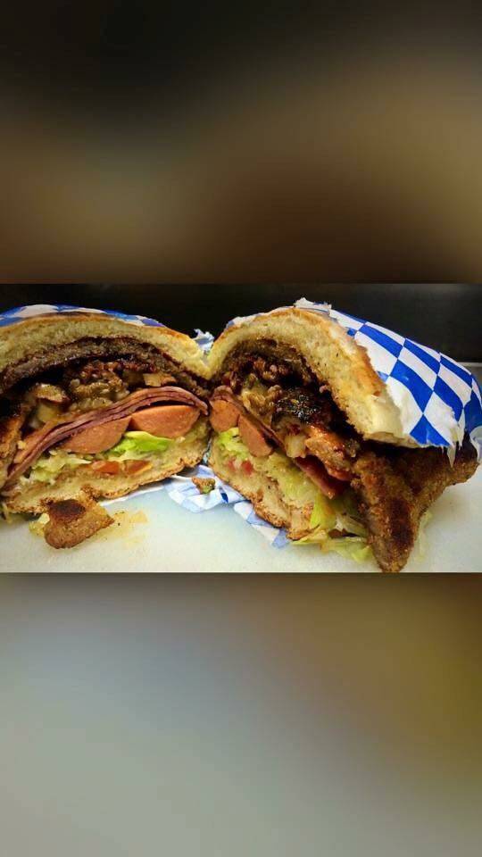 Taurinos Restaurant | restaurant | 433 E Alondra Blvd, Gardena, CA 90248, USA | 5624467213 OR +1 562-446-7213