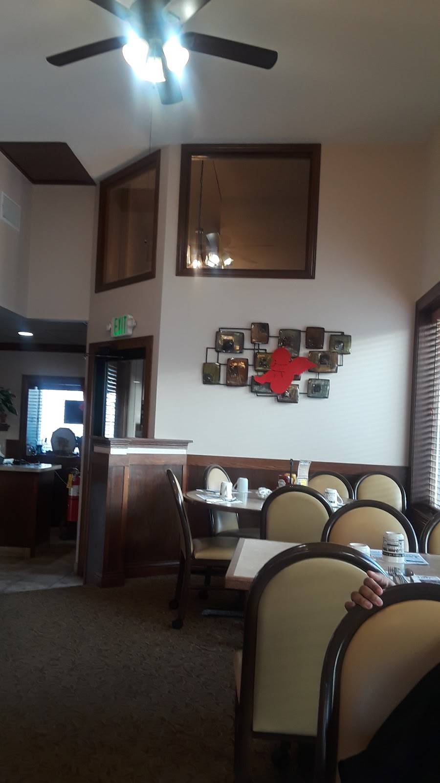 Kennedy Cafe & Family Restaurant | bakery | 6818 Kennedy Ave, Hammond, IN 46323, USA | 2198441612 OR +1 219-844-1612