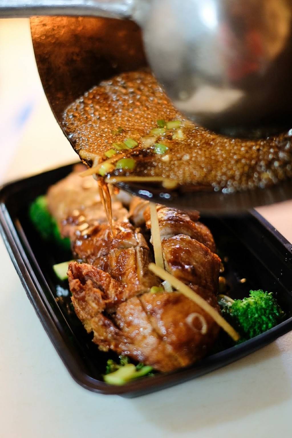 Bangkok Cafe | restaurant | 2729 White Mountain Hwy, North Conway, NH 03860, USA | 6033565566 OR +1 603-356-5566