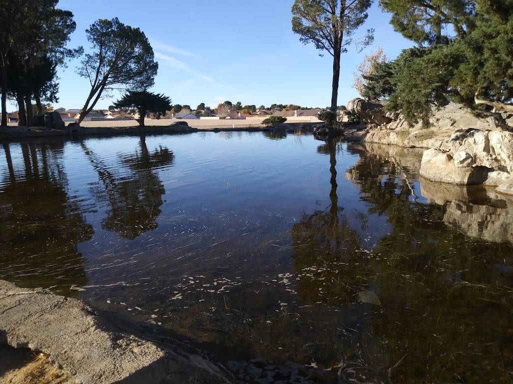 The OASIS Snack Bar (Silver Lakes Golf Pro Shop) | restaurant | 14878 Clubhouse Dr, Helendale, CA 92342, USA | 7602453385 OR +1 760-245-3385