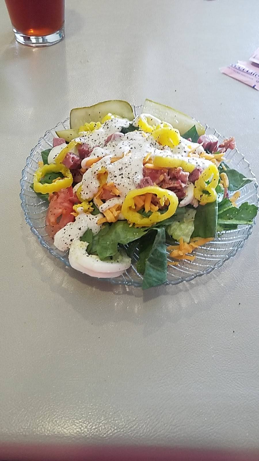 Teds Charcoal Steakhouse | restaurant | 337 Northeast Blvd, Clinton, NC 28328, USA | 9105922600 OR +1 910-592-2600