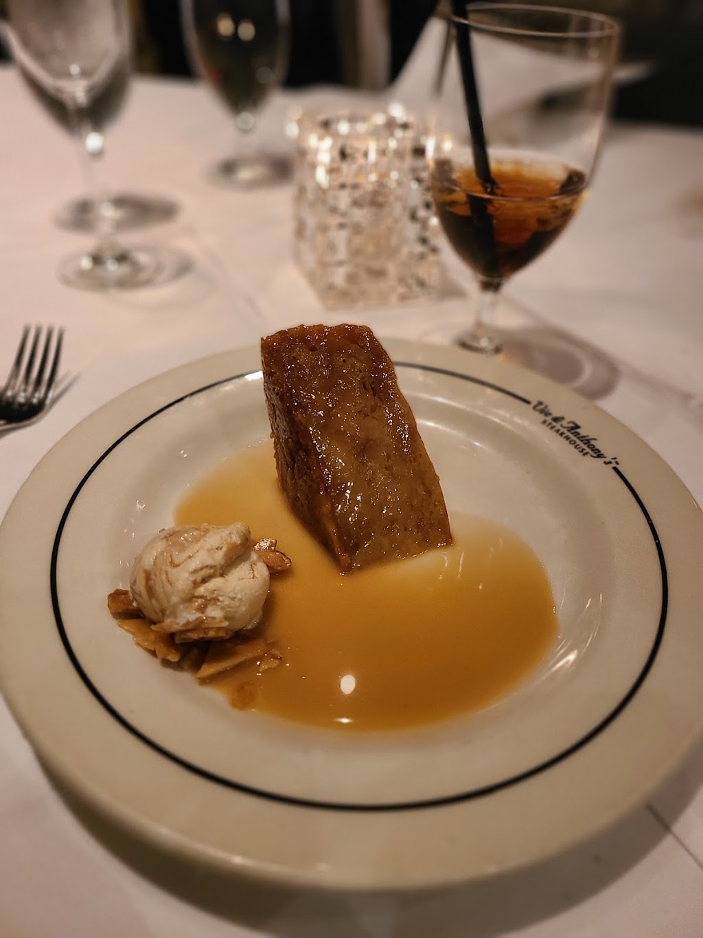 Vic & Anthonys Steakhouse | restaurant | 1510 Texas Ave, Houston, TX 77002, USA | 7132281111 OR +1 713-228-1111