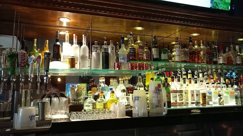 Baileys Restaurant & Bar | restaurant | 17731 Oak Park Ave # A, Tinley Park, IL 60477, USA | 7084297955 OR +1 708-429-7955