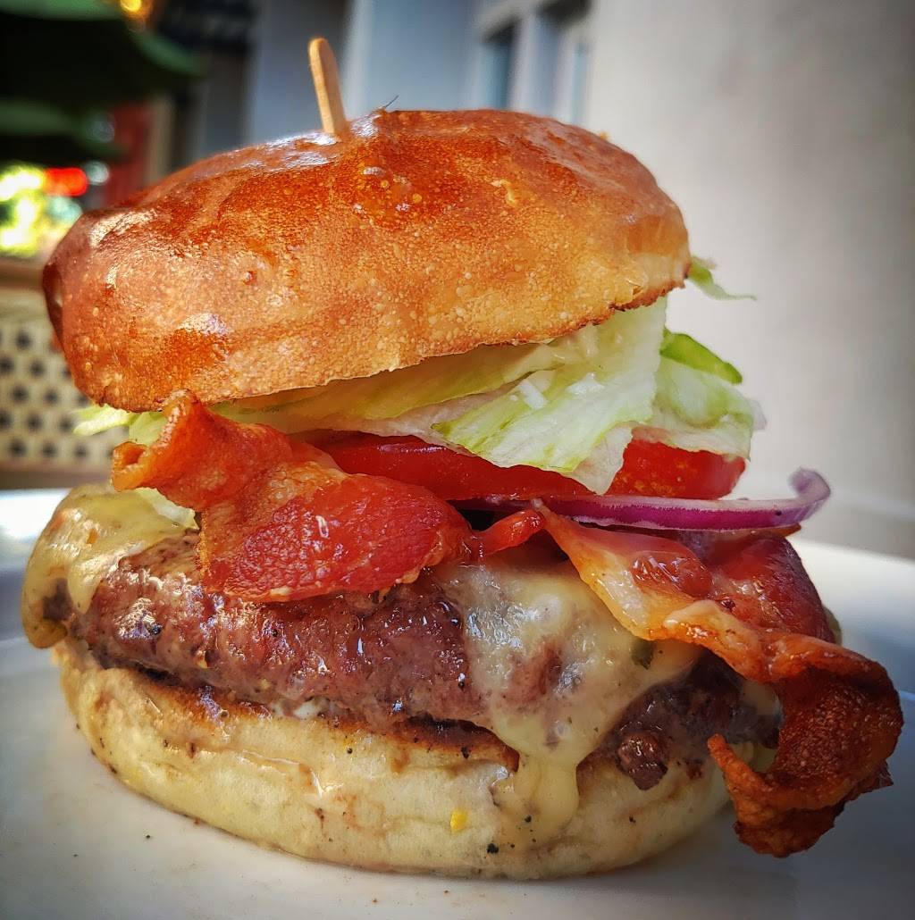 R15 | restaurant | 1431 R St, Sacramento, CA 95814, USA | 9169309191 OR +1 916-930-9191