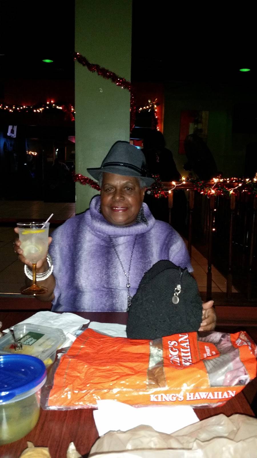 Grown Folks Bar & Grill | restaurant | 6704 Savannah Ave, Cincinnati, OH 45239, USA | 5135210576 OR +1 513-521-0576