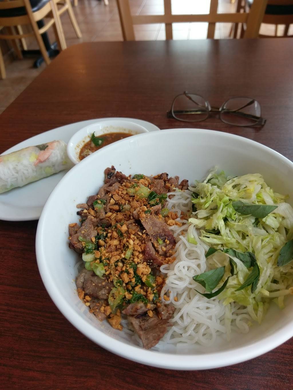 Pho Nam Noodle House | restaurant | 2313, 610 Junction Rd, Madison, WI 53717, USA | 6088367040 OR +1 608-836-7040