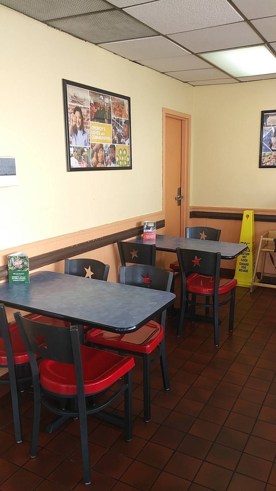 Churchs Chicken | restaurant | 345 N, Collins St, Joliet, IL 60432, USA | 8157235294 OR +1 815-723-5294