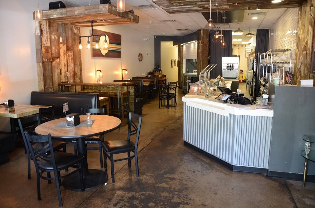 Little Raven Eatery | restaurant | 1200 W Main St #21, Peoria, IL 61606, USA | 3096700748 OR +1 309-670-0748