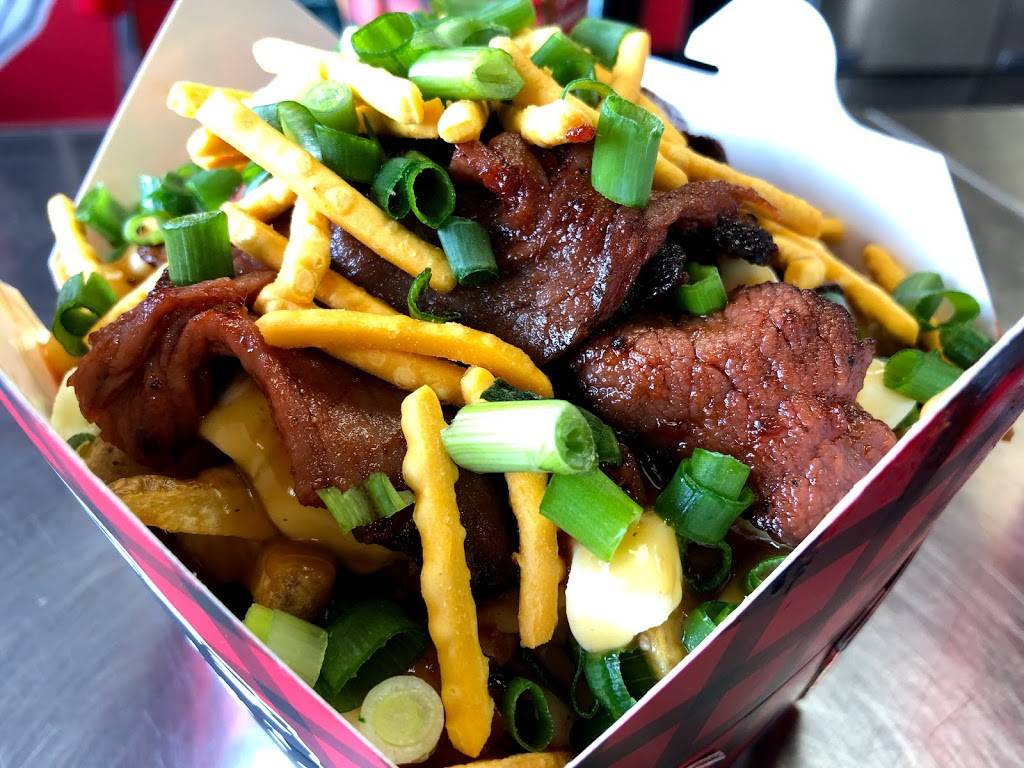 Smokes Poutinerie | restaurant | 85 Resolution Dr, Brampton, ON L6W 0A6, Canada | 9054502922 OR +1 905-450-2922