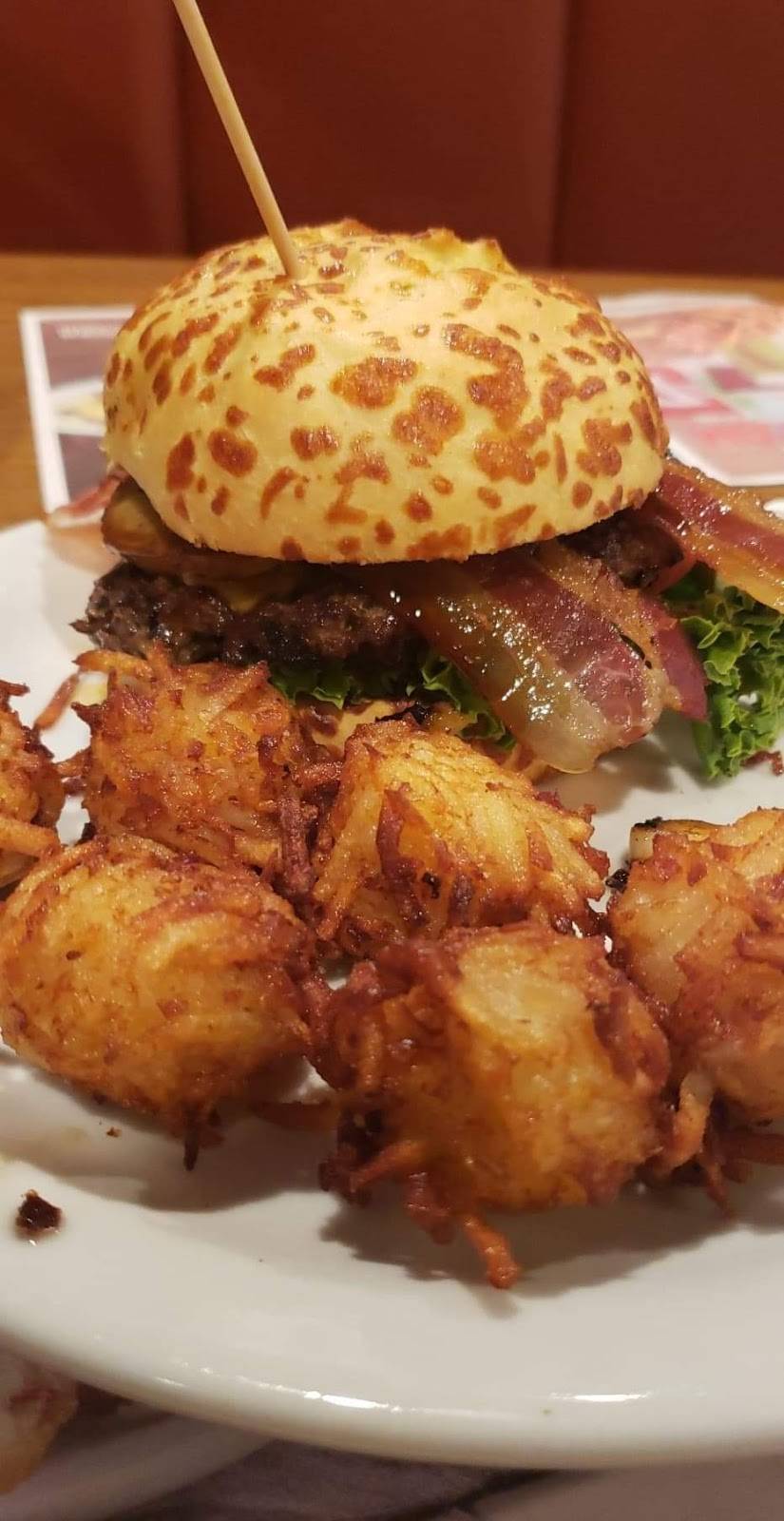 Dennys | restaurant | 34 Gusabel Ave, Nashua, NH 03063, USA | 6035780370 OR +1 603-578-0370