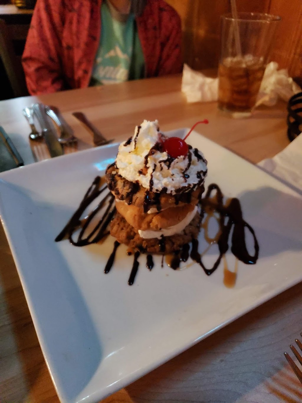 Sportsmans Bar & Grill | restaurant | 205 E Main Ave, Chewelah, WA 99109, USA | 5099356309 OR +1 509-935-6309