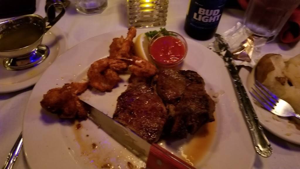 Casa-Mia Lounge & Restaurant | restaurant | 219 18th Ave, Ottawa, IL 61350, USA | 8154340758 OR +1 815-434-0758