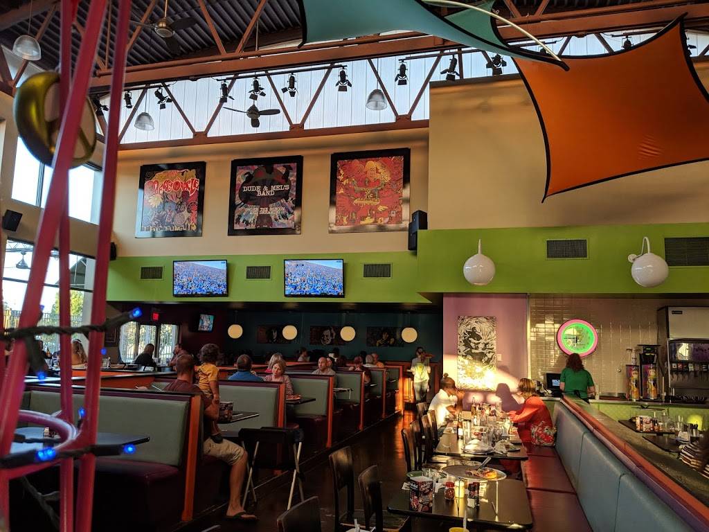 Mellow Mushroom | meal takeaway | 710 Lake Joy Rd, Warner Robins, GA 31088, USA | 4782876355 OR +1 478-287-6355