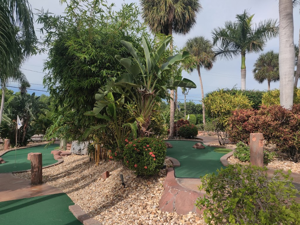 Boondocks Grille and Draft House | restaurant | 27205 Overseas Hwy, Ramrod Key, FL 33042, USA | 3058724094 OR +1 305-872-4094