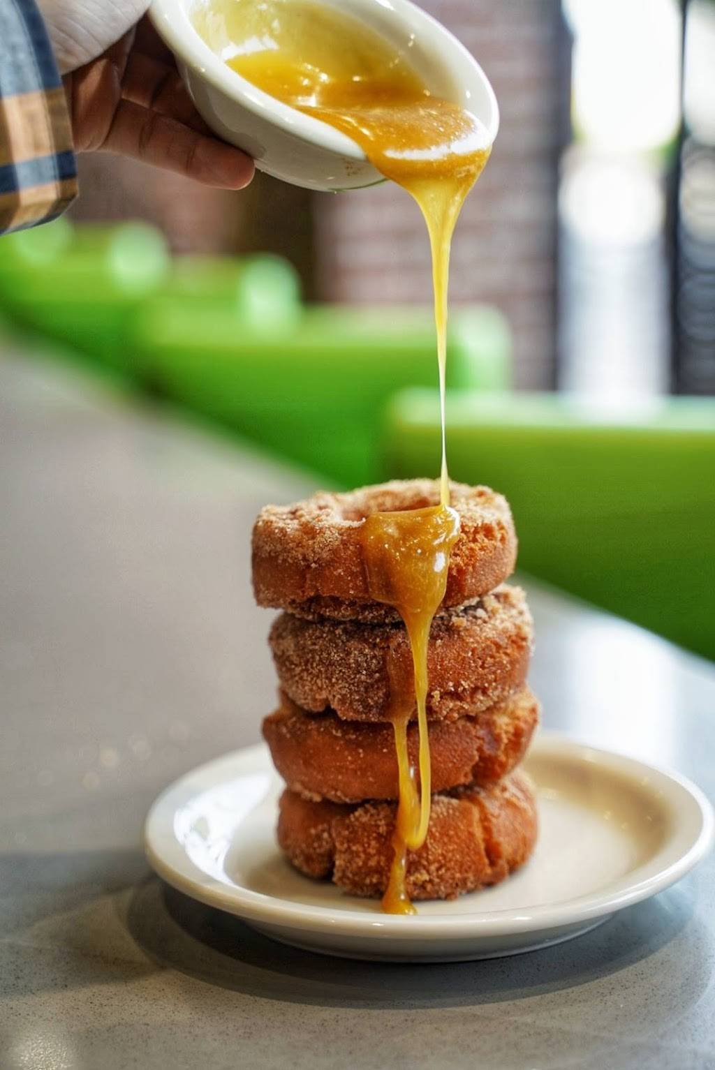 The Toasted Yolk Cafe | restaurant | 207 E Shore Dr STE #100, The Woodlands, TX 77380, USA | 8328443991 OR +1 832-844-3991