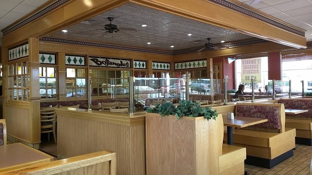 Bojangles Famous Chicken n Biscuits | restaurant | 13810 US-43, Russellville, AL 35653, USA | 2563328787 OR +1 256-332-8787