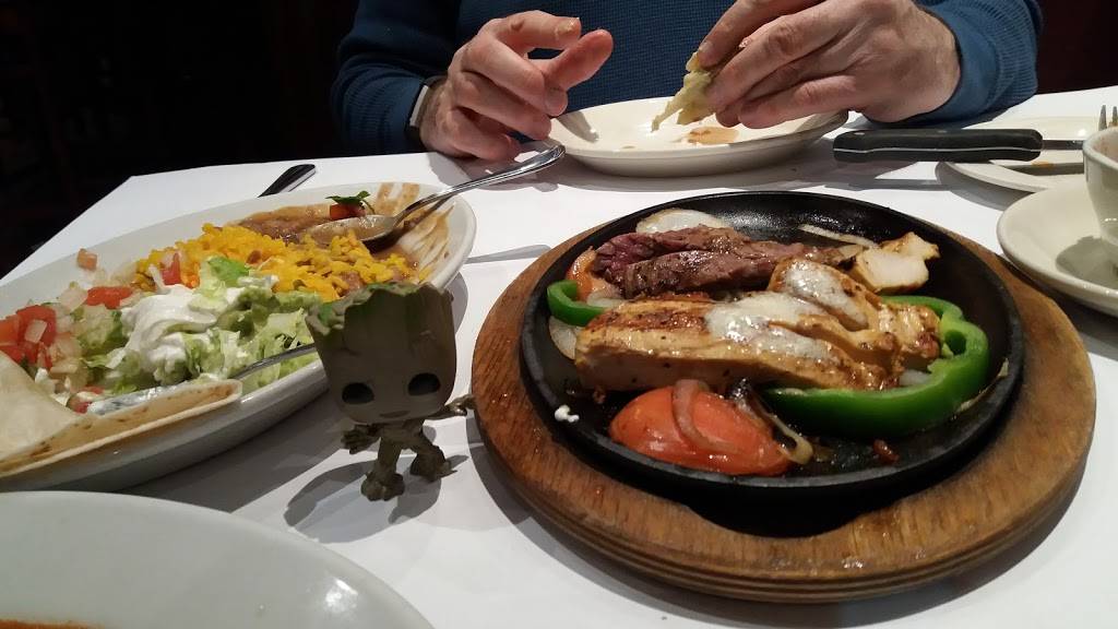 Sol Azteca Restaurant | restaurant | 18129 Town Center Dr, Olney, MD 20832, USA | 3012601650 OR +1 301-260-1650