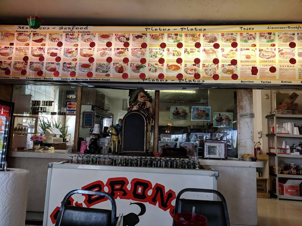 El Bronco | restaurant | 301 Old Coors Dr SW, Albuquerque, NM 87121, USA | 5058362711 OR +1 505-836-2711