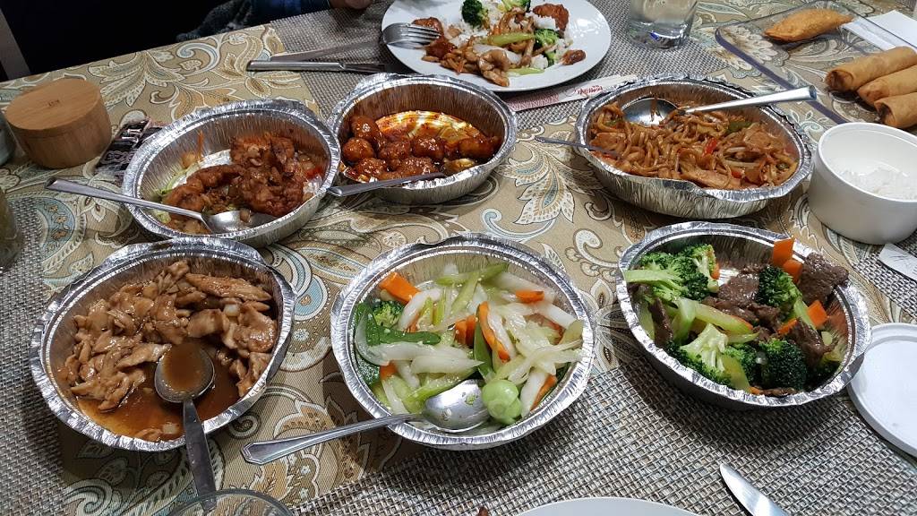 Restaurant Bateau Dragon / Dragon Boat Restaurant Chinese | restaurant | 5563 Boulevard Léger, Montréal-Nord, QC H1G 1K4, Canada | 5146123239 OR +1 514-612-3239