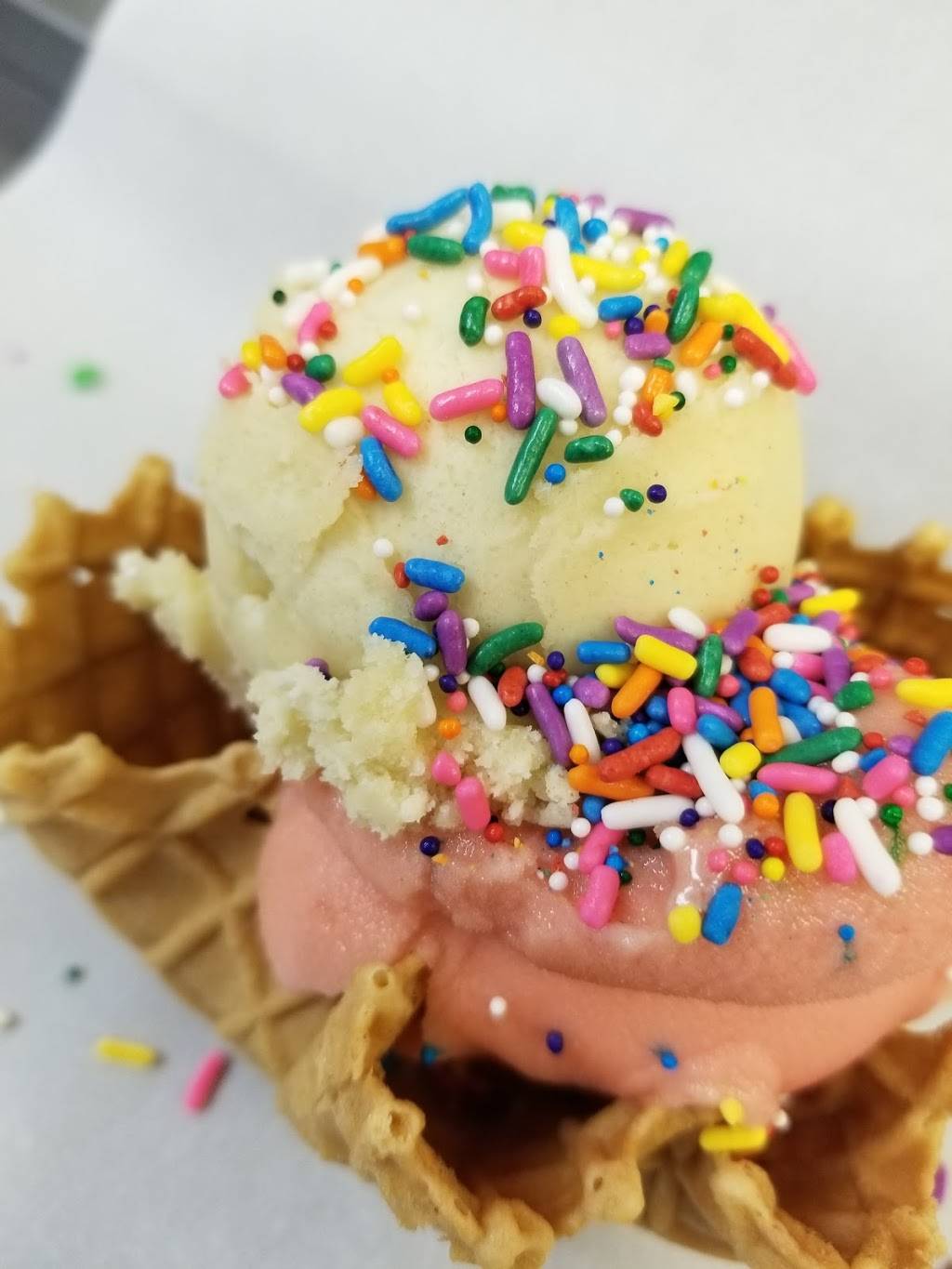 HB Cookie Dough Company | bakery | 17409 Chesterfield Airport Rd suite a, Chesterfield, MO 63005, USA | 6363457554 OR +1 636-345-7554