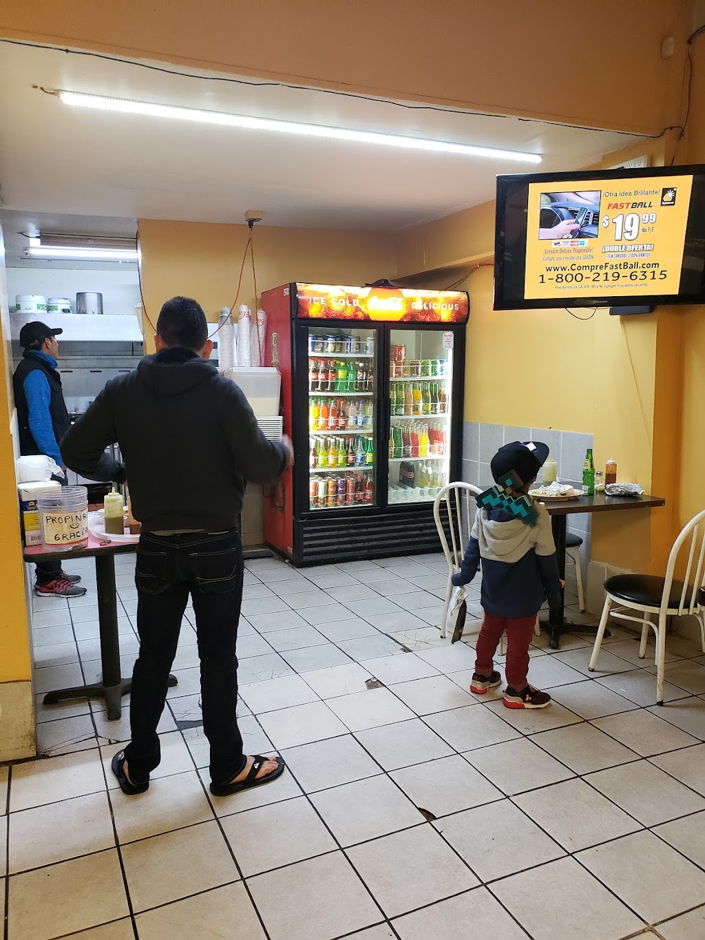 Mercado Acapulco Y Taqueria | restaurant | 2179 Cheshire Bridge Rd NE, Atlanta, GA 30324, USA | 4044773202 OR +1 404-477-3202