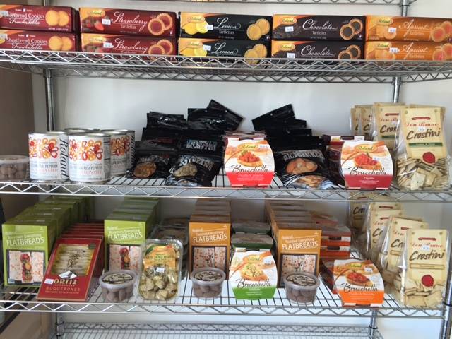 Howards Famous Corned Beef and Deli | restaurant | 3571 N Federal Hwy, Boca Raton, FL 33431, USA | 5619480303 OR +1 561-948-0303