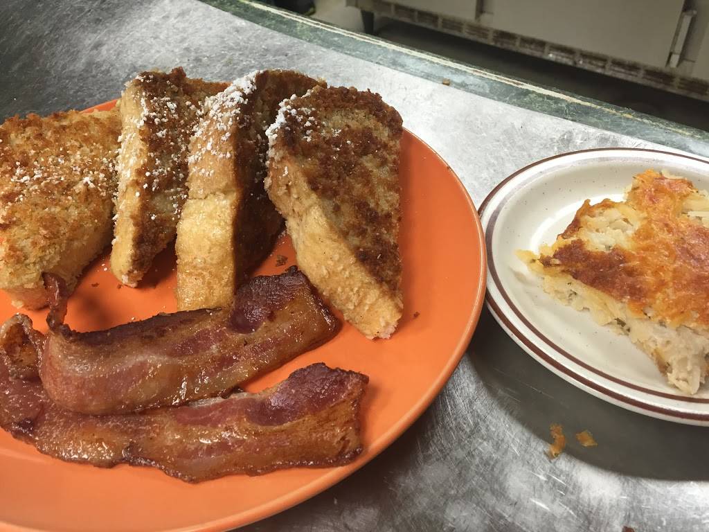 Morning At Maggies Omelette | restaurant | 819 Saginaw St, Bay City, MI 48708, USA | 9898923142 OR +1 989-892-3142