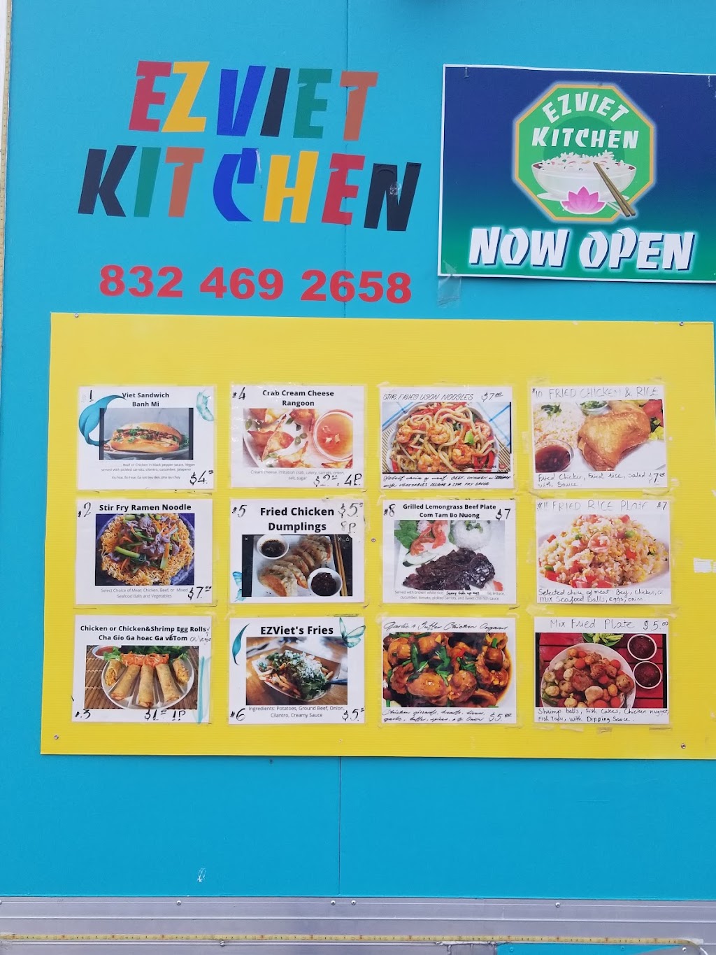 EZVIET Kitchen | restaurant | 14485 Bellaire Blvd, Houston, TX 77083, USA | 8324692658 OR +1 832-469-2658