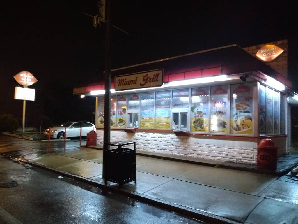 Miami Grill | restaurant | 5341 Riverview Blvd, St. Louis, MO 63120, USA | 3143857700 OR +1 314-385-7700