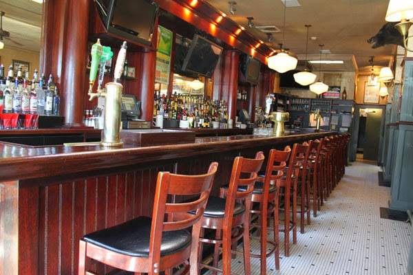 The St James | restaurant | 190 2nd St, Mineola, NY 11501, USA | 5167423040 OR +1 516-742-3040