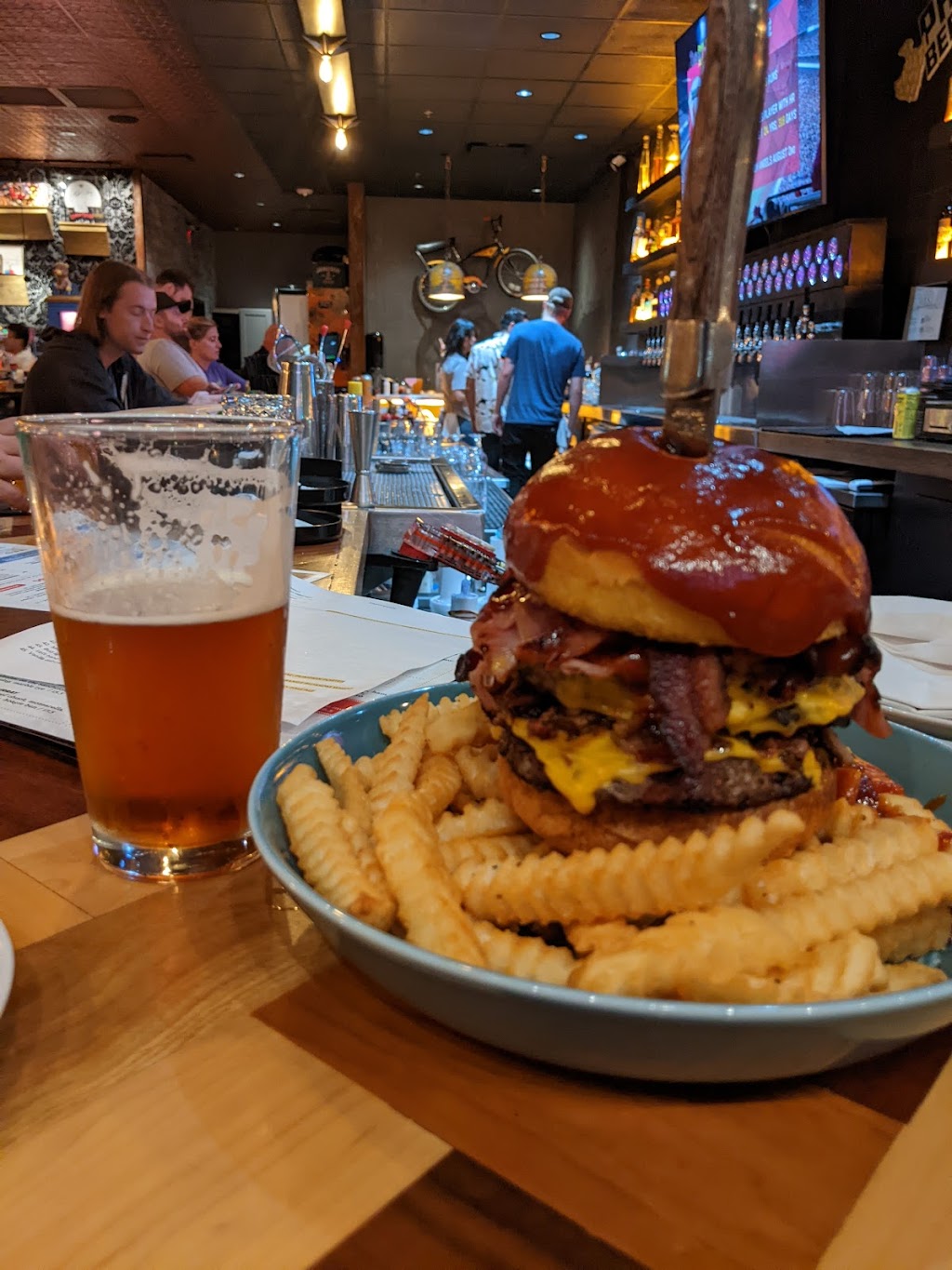 Uncommon Chandler | restaurant | 1 E Boston St, Chandler, AZ 85225, USA | 4808019901 OR +1 480-801-9901