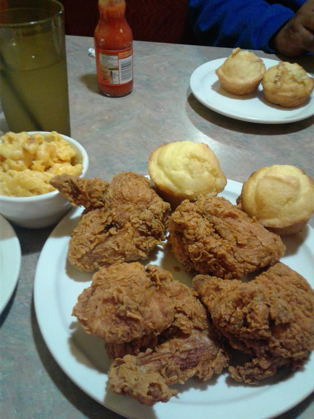 Louisiana Famous Fried Chicken | restaurant | 61 E Waterloo Rd, Akron, OH 44319, USA | 2347182484 OR +1 234-718-2484