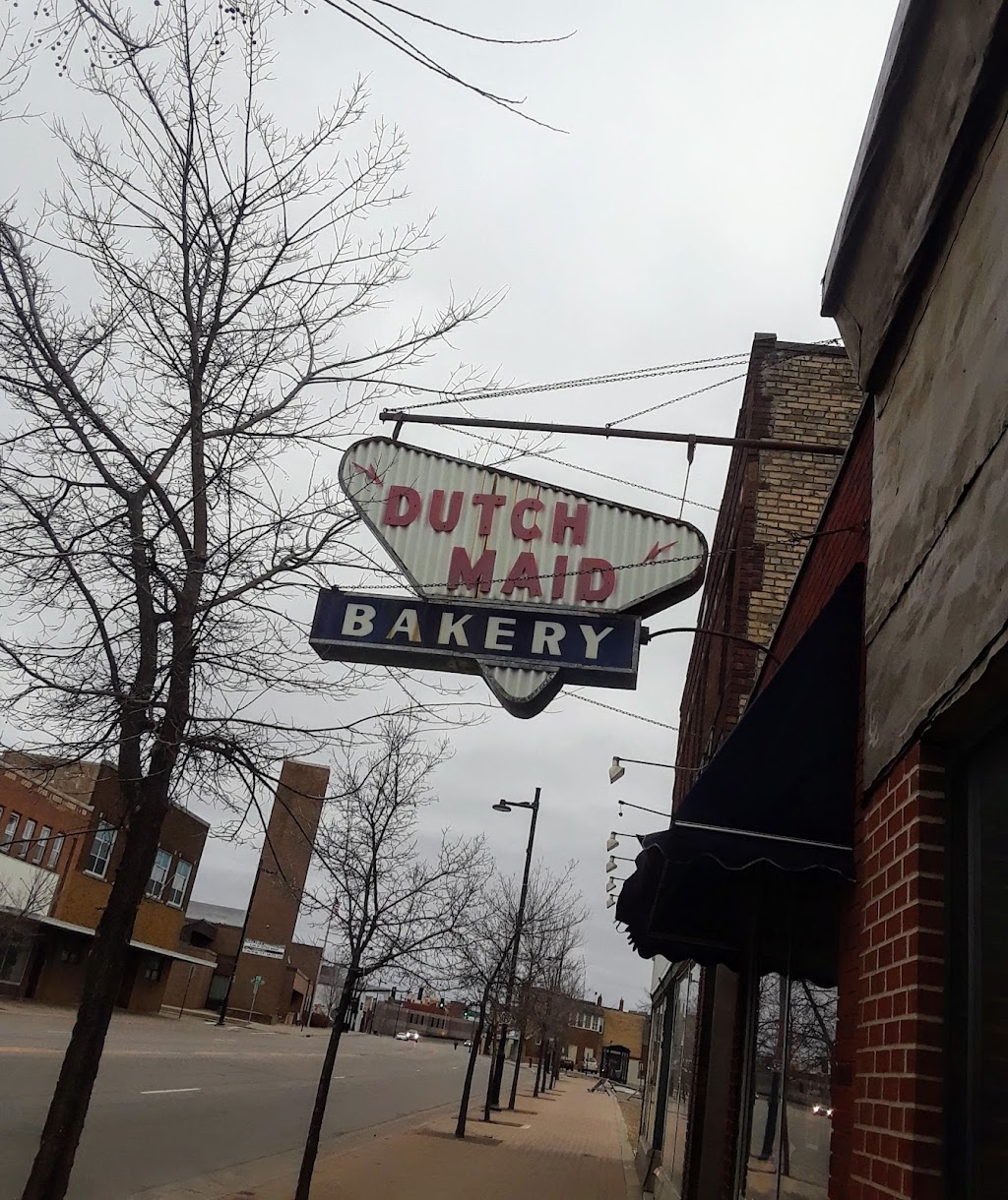 Dutch Maid Bakery | bakery | 512 N Benton Dr, Sauk Rapids, MN 56379, USA | 3202516782 OR +1 320-251-6782